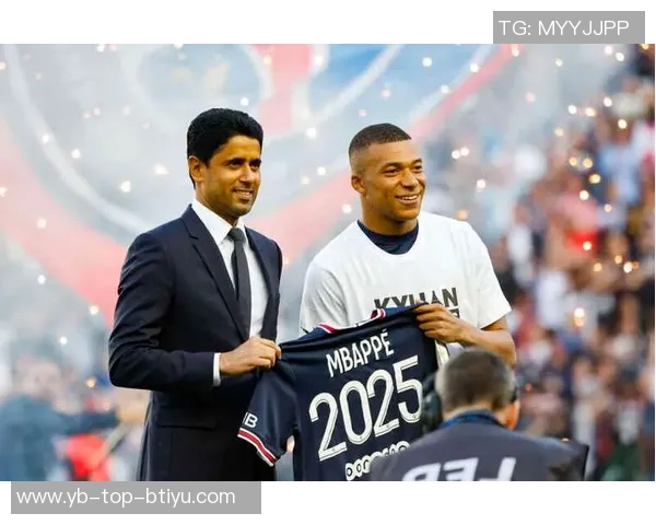 巴黎主席纳赛尔亲临现场观战米兰德比引发热议 巴黎主席纳赛尔亲临现场观战米兰德比引发热议