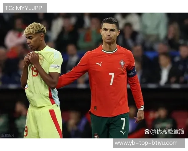 C罗因国家队停赛缺席FIFA投票B席代为投票引关注