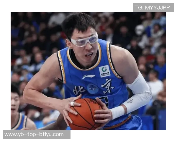 周琦全能表现助力球队8投4中斩获12分14篮板2助攻2盖帽6前场板展现实力