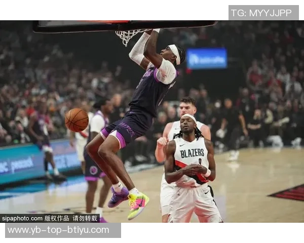 爱德华兹因右腿筋拉伤将缺席两周对球队影响分析 爱德华兹因右腿筋拉伤将缺席两周对球队影响分析